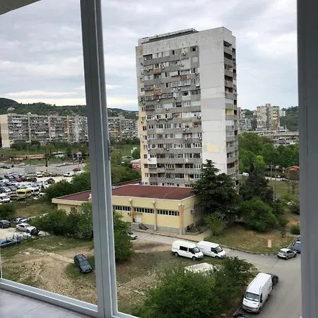Апартамент Корал Varna