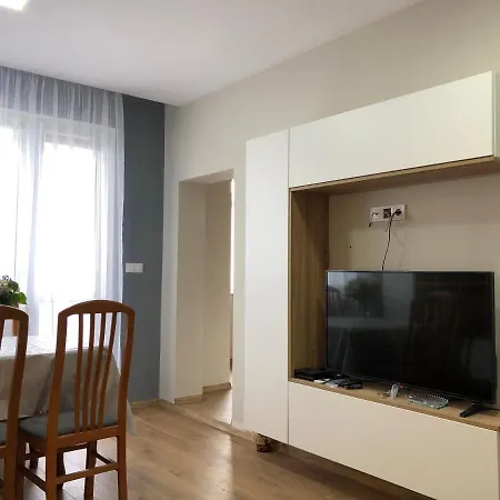 Апартамент Корал Apartment Varna